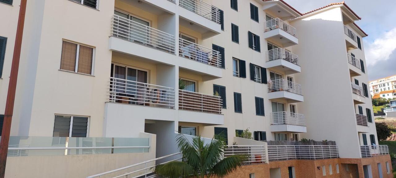 Tranquility Apartment Canico  Exterior photo